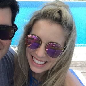 Meet your Posher, Allison